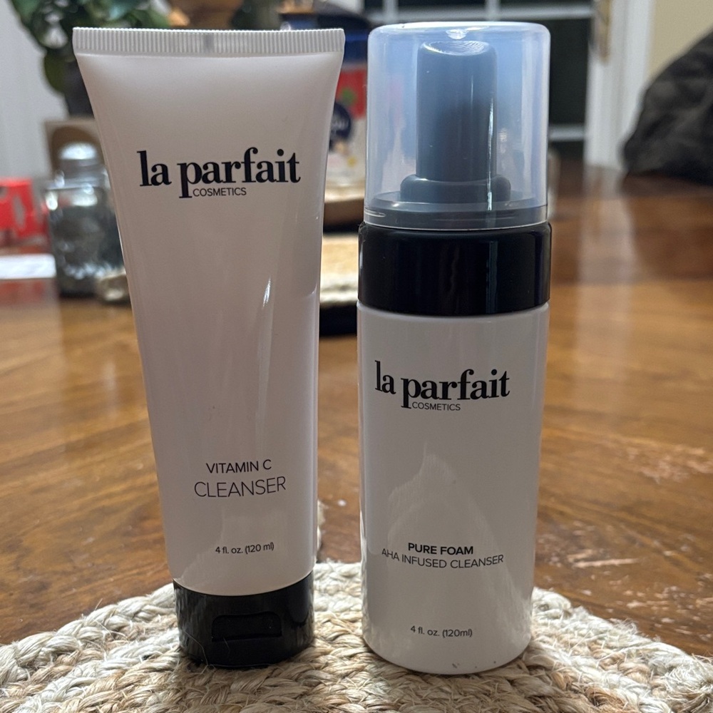 Vitamin C Cleanser and Pure Foam Cleanser Set